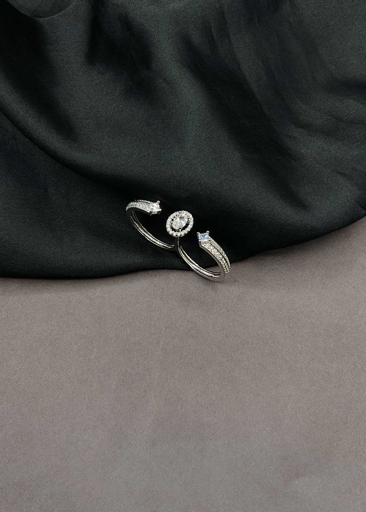 Solitaire Zircon Silver Adjustable Double Finger Ring For Women
