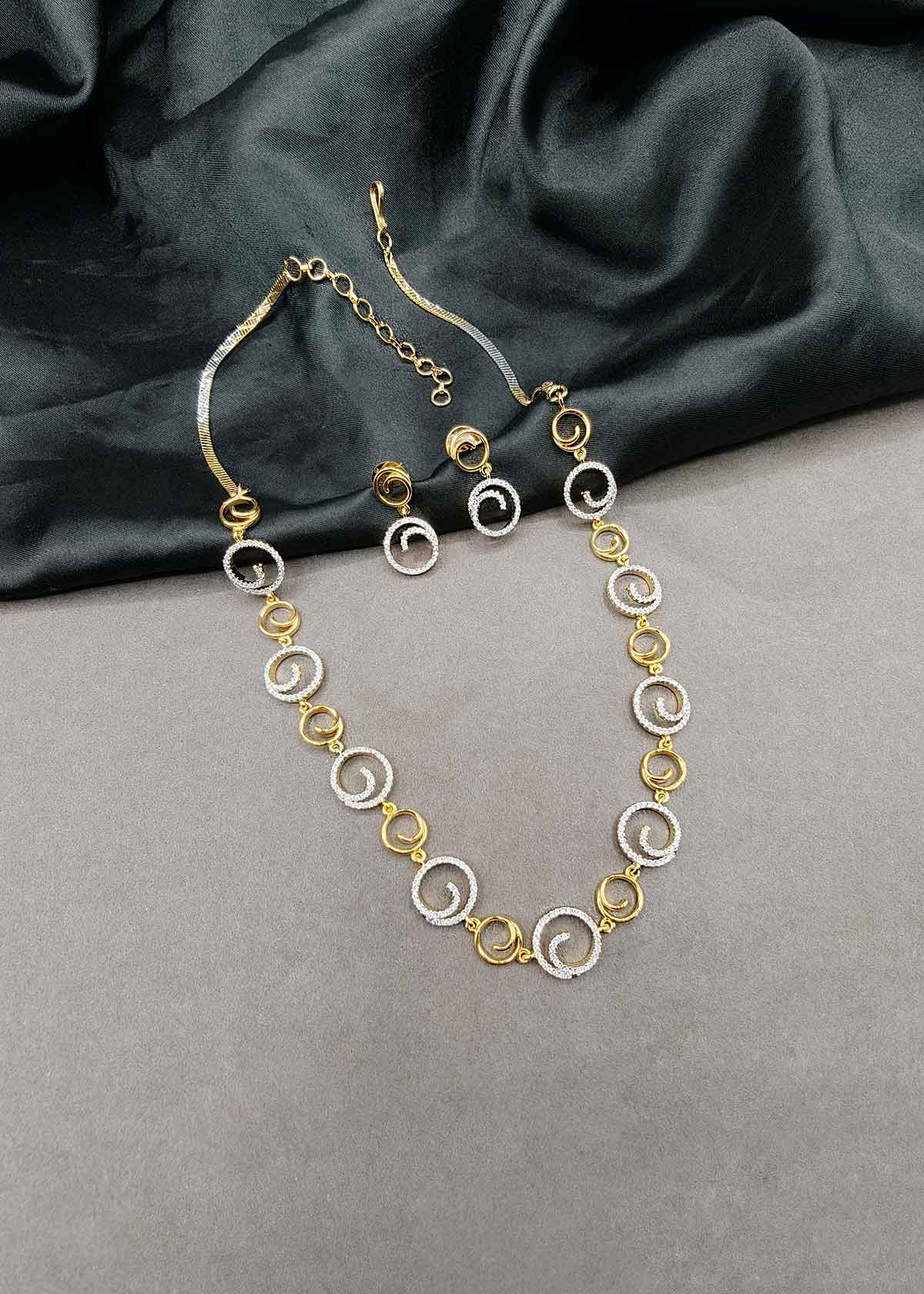 The Gilded Two-Tone Cubic Zircon Necklace Set For Woman