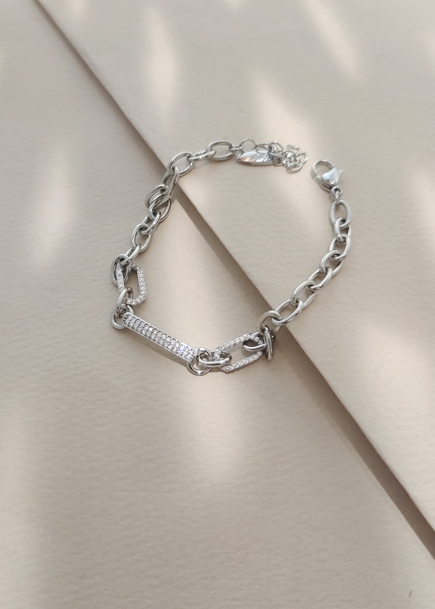 Broad Zircon Chain Style Women Loose Bracelet