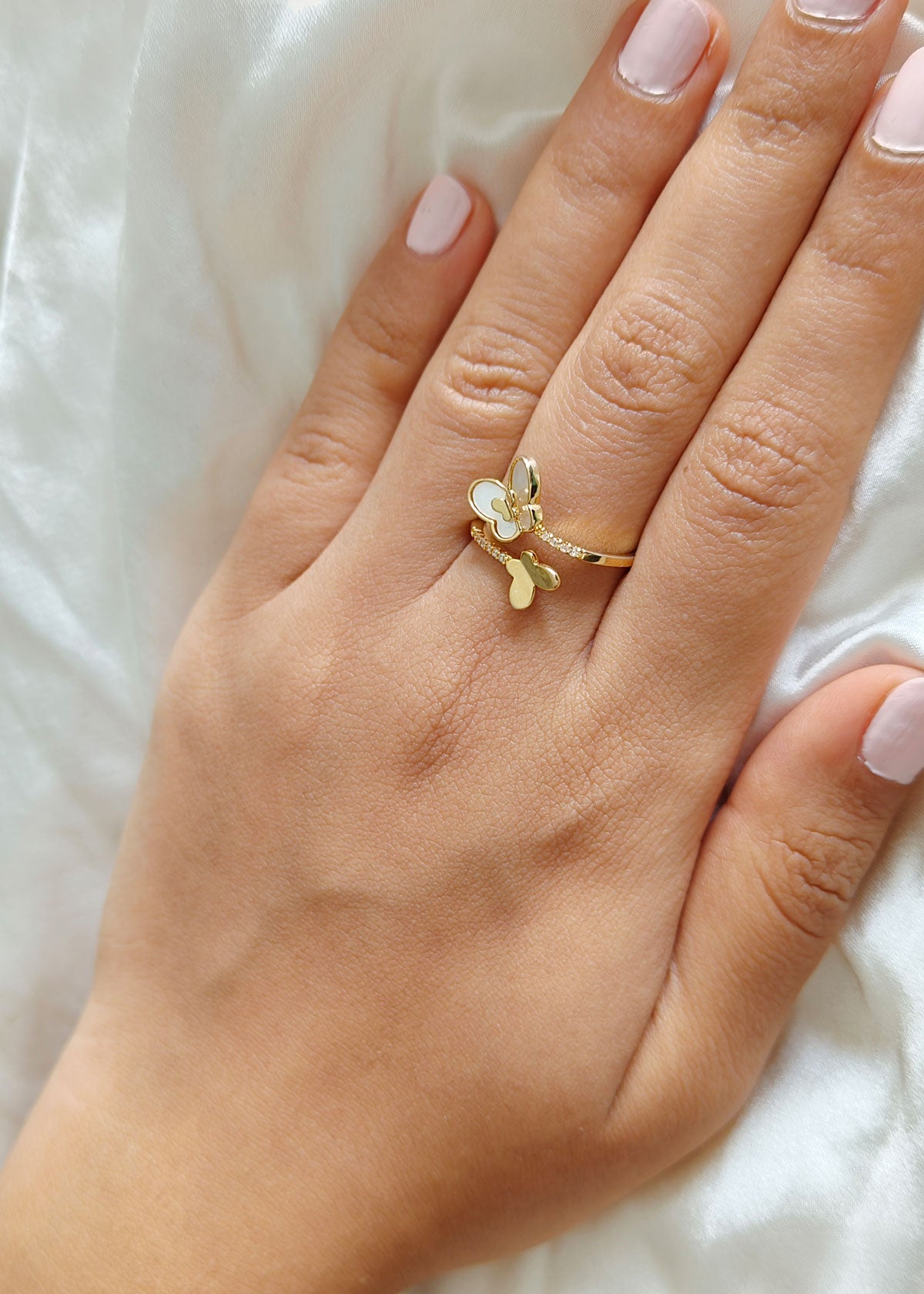 Mother Of Pearl Butterfly Design Women Ring