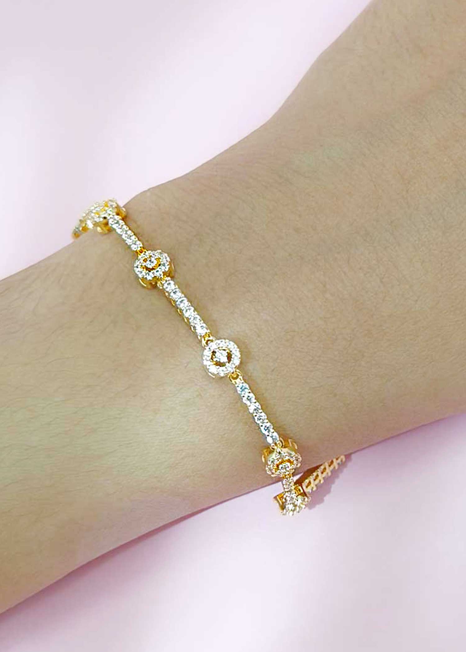 Cubic Zircon Delicate Women Loose Bracelet