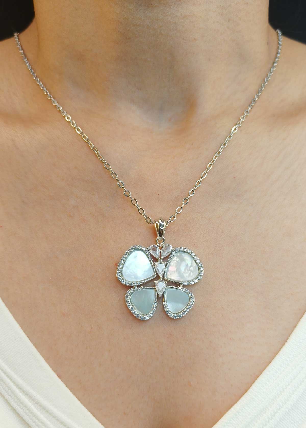 Butterfly Mother of Pearl Cubic Zircon Pendant Set