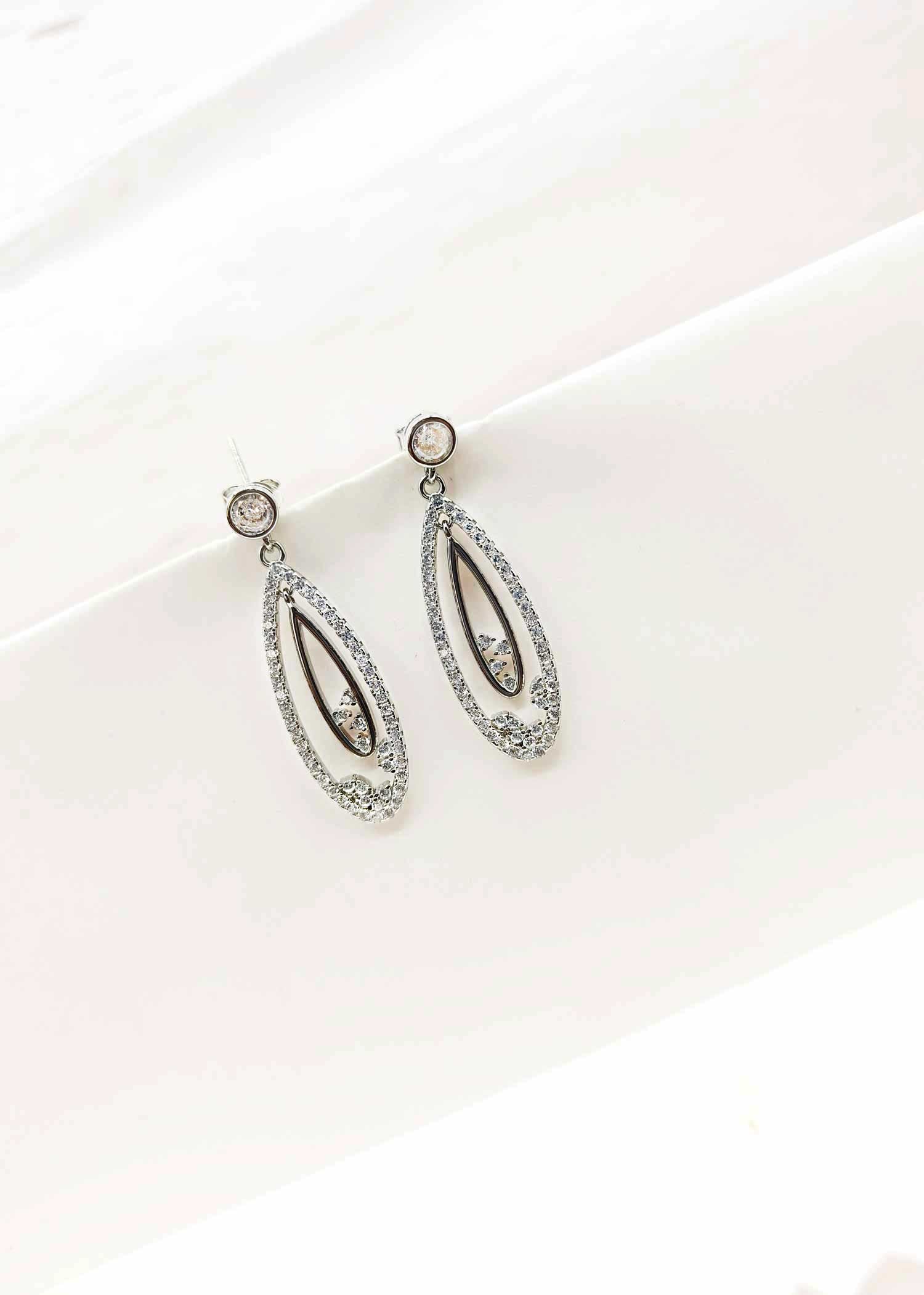 92.5 Sterling Silver Water Drop Cubic Zircon Earring