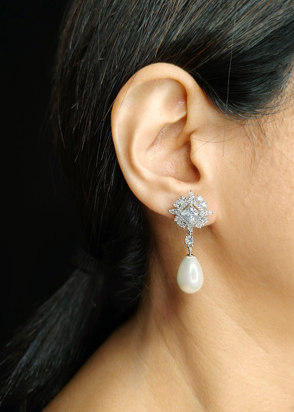Cubic Zircon Pearl Hanging Earring