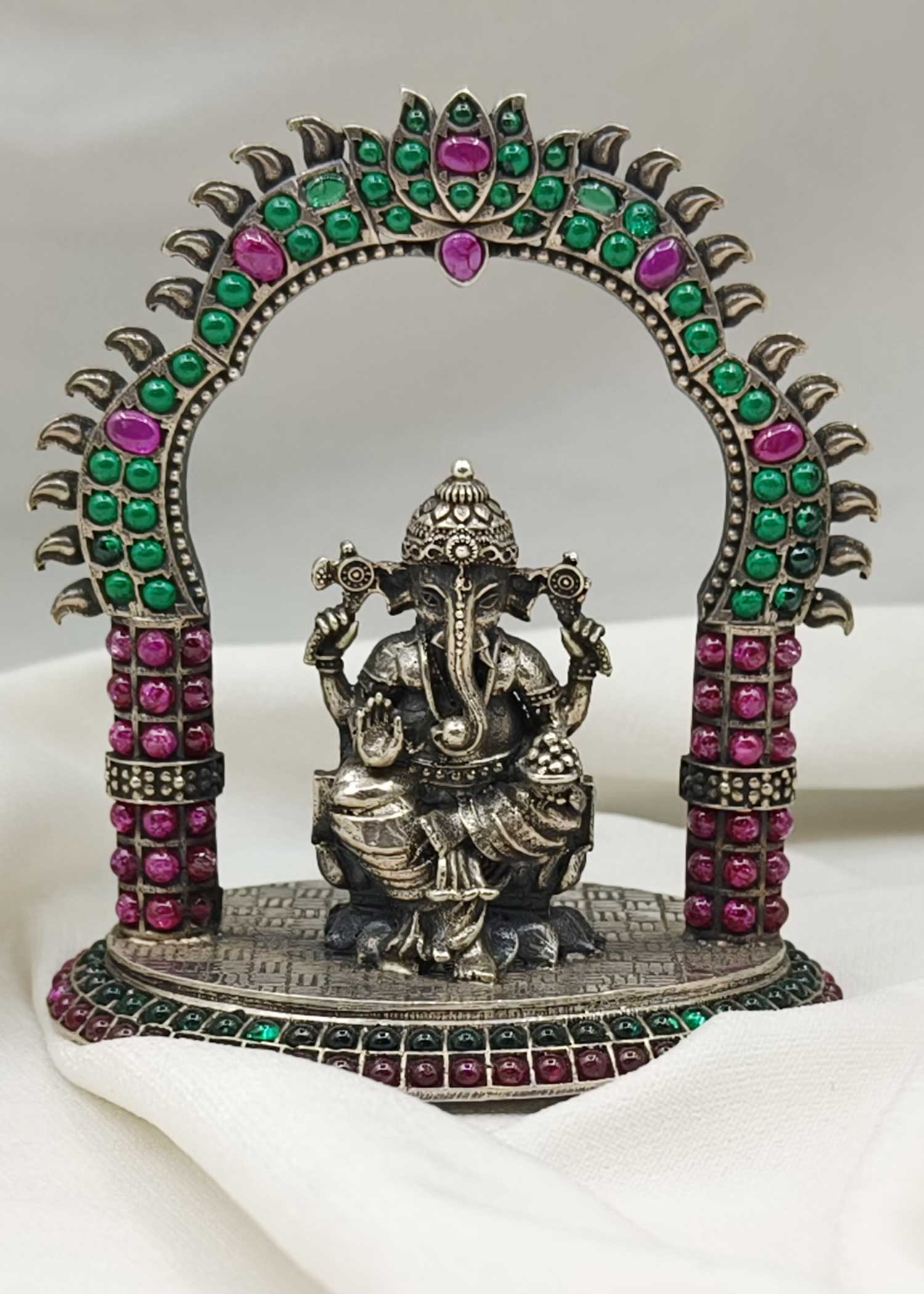 925 Sterling Silver Ganesha Idol