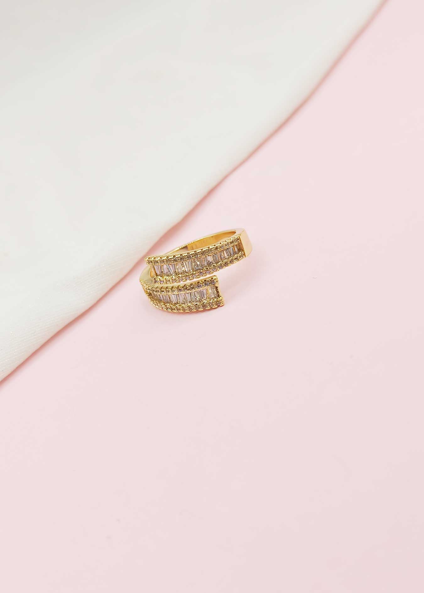 Zircon Finger Ring