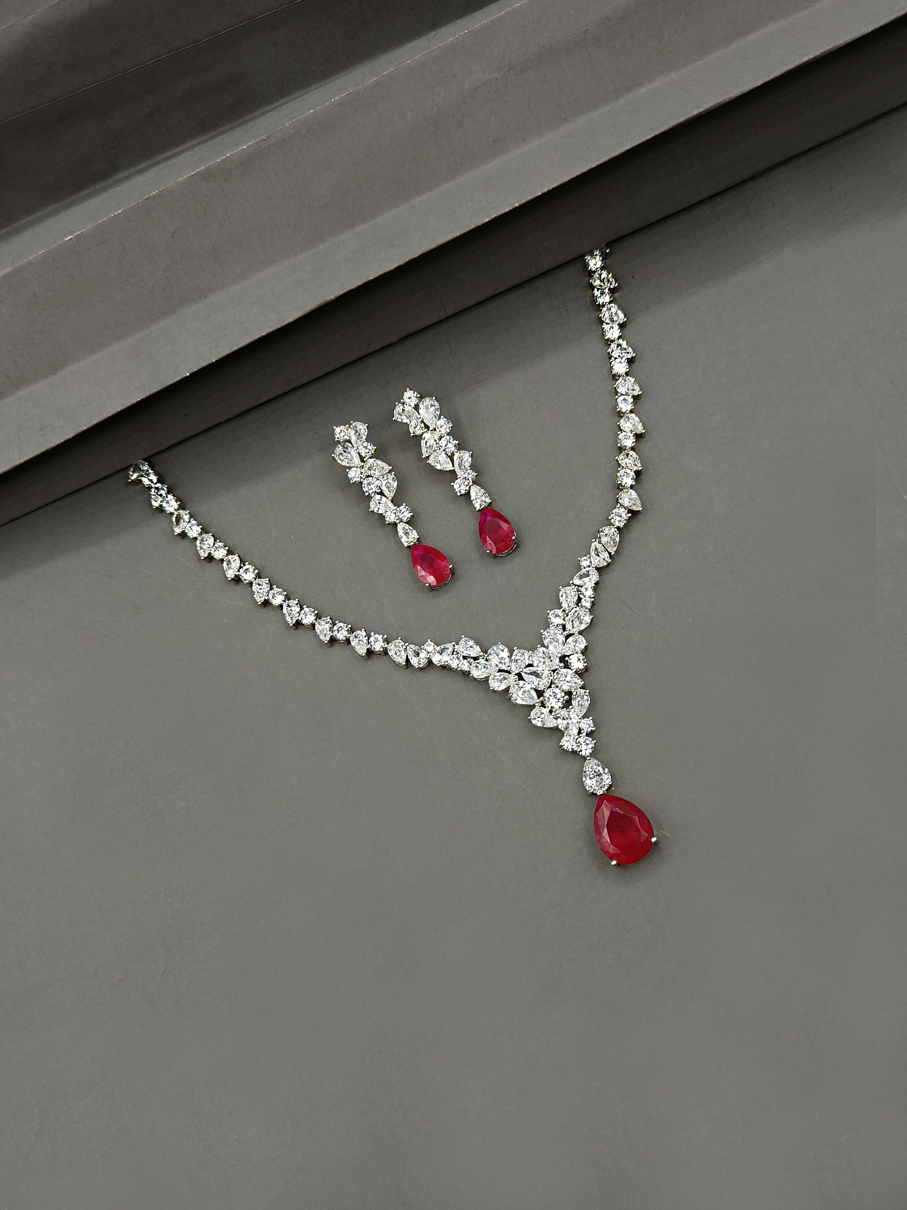 Zircon Necklace Set