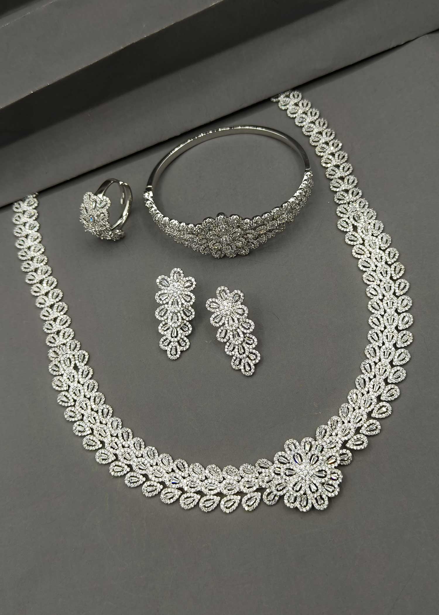 Zircon Necklace Full Set 