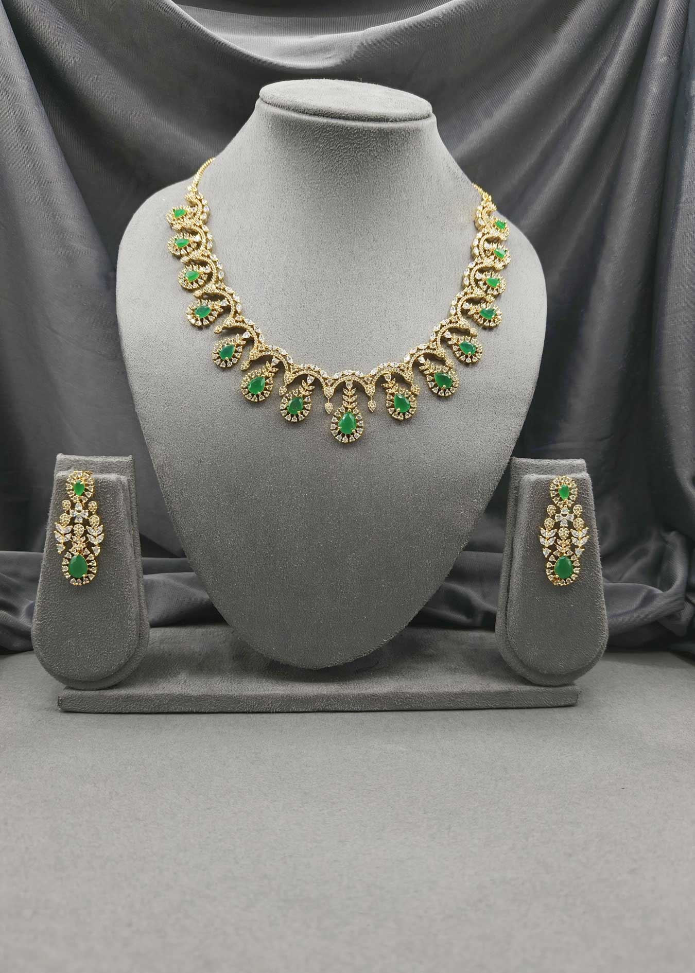 Elegant Cubic Zircon AD Stone Necklace Set