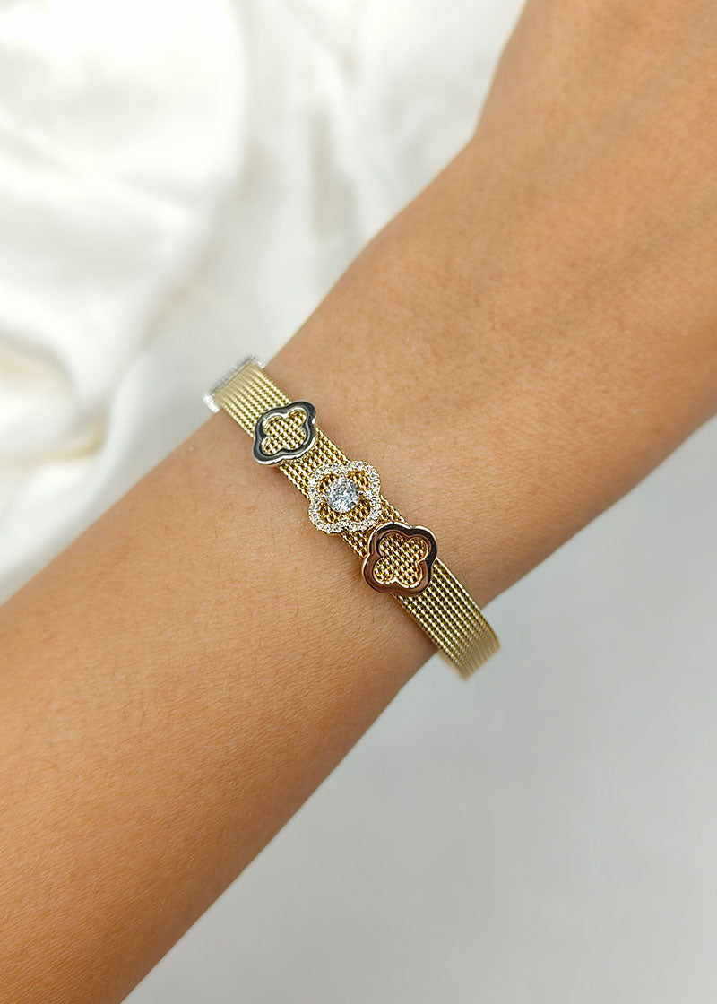 Cubic Zircon Gold-Plated Bold Clover Women Loose Bracelet