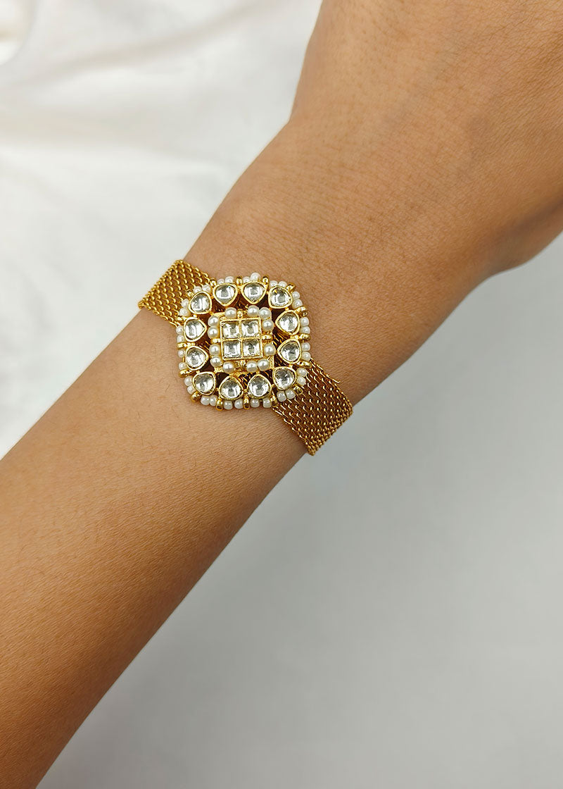 Kundan Gold-Plated Small Pearl Women Loose Bracelet