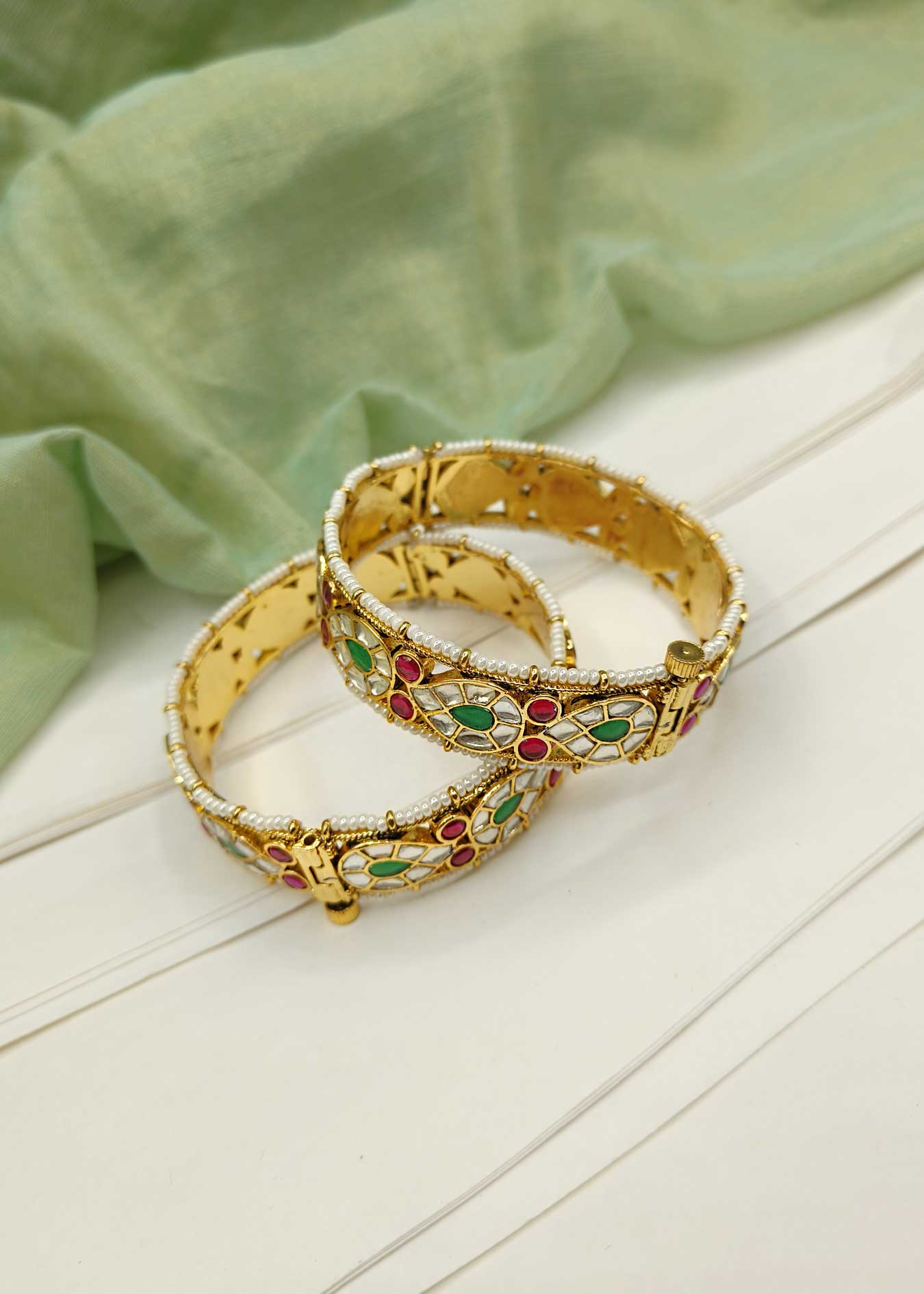 Kundan Bangles