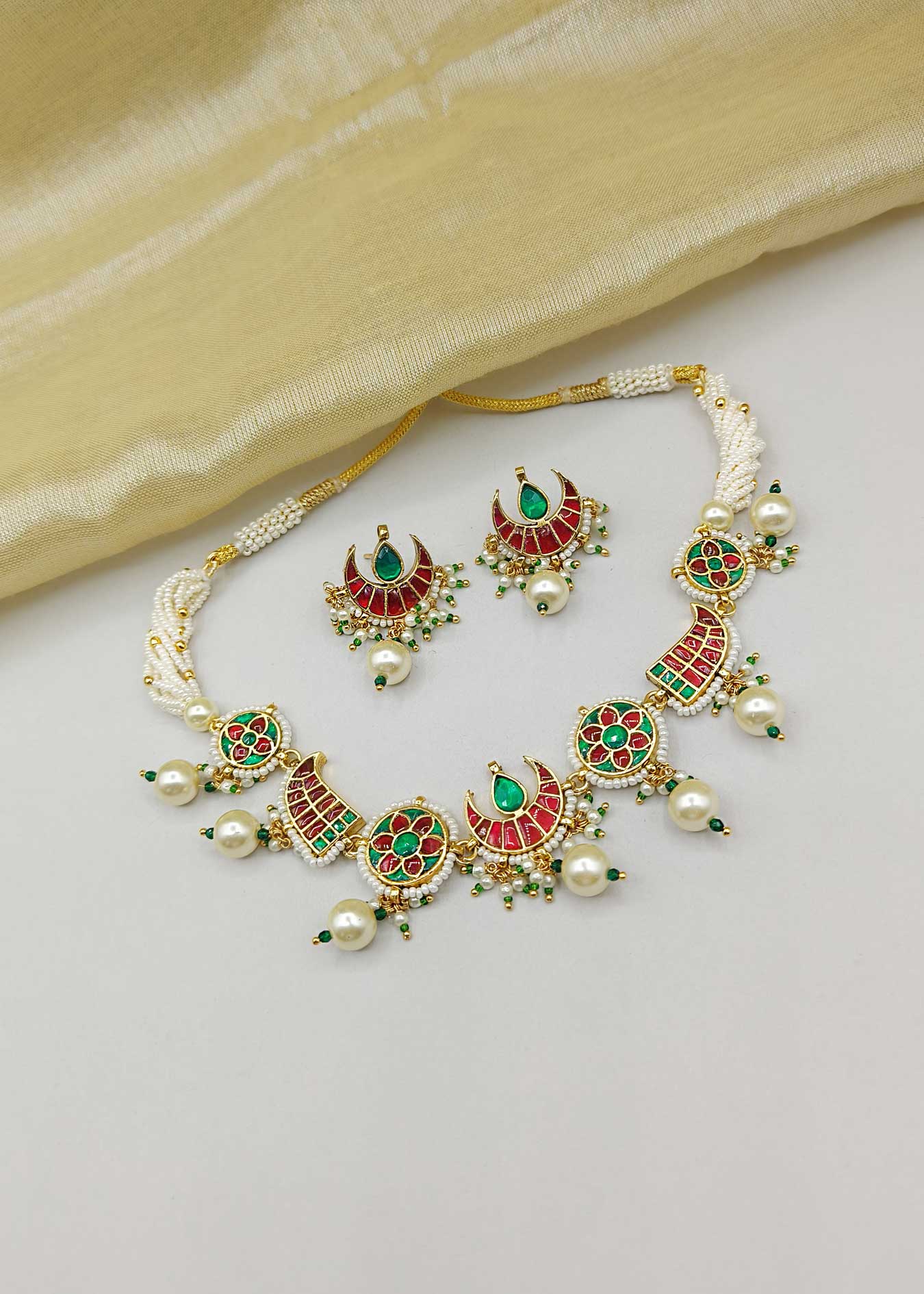 Kundan Chokers