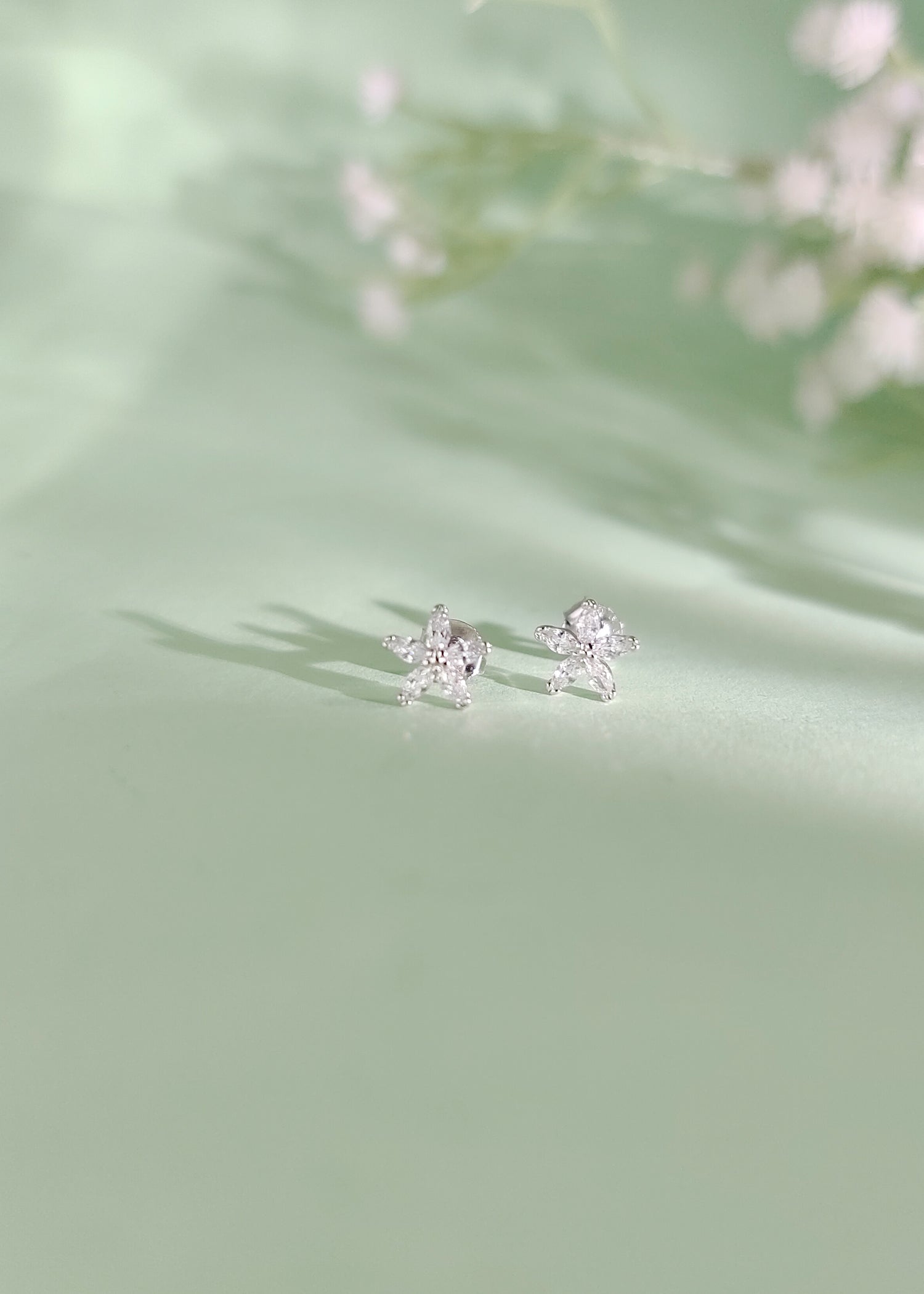 92.5 Sterling Silver Small Floral Zircon Stud Earring