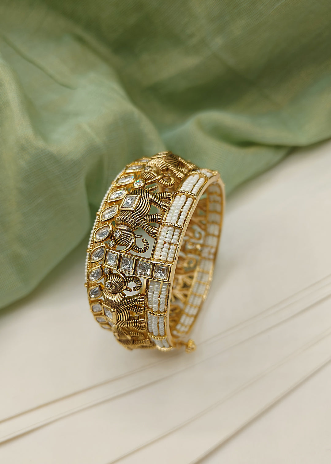 Kundan Bangles