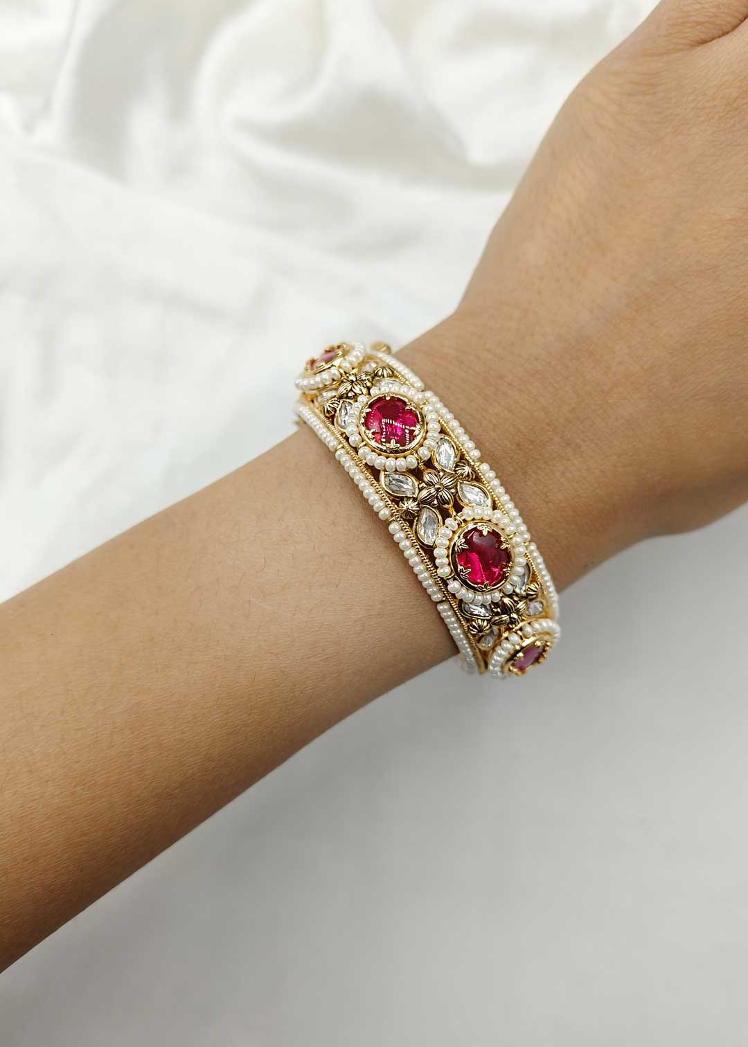 Kundan Bangles