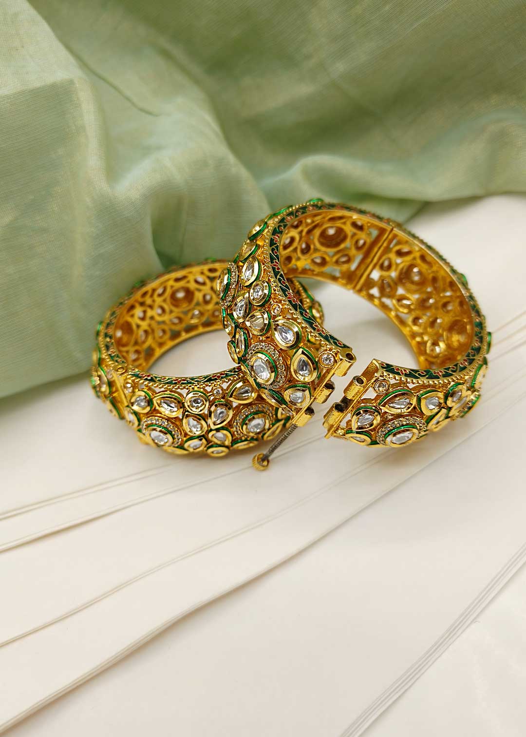 Kundan Bangles