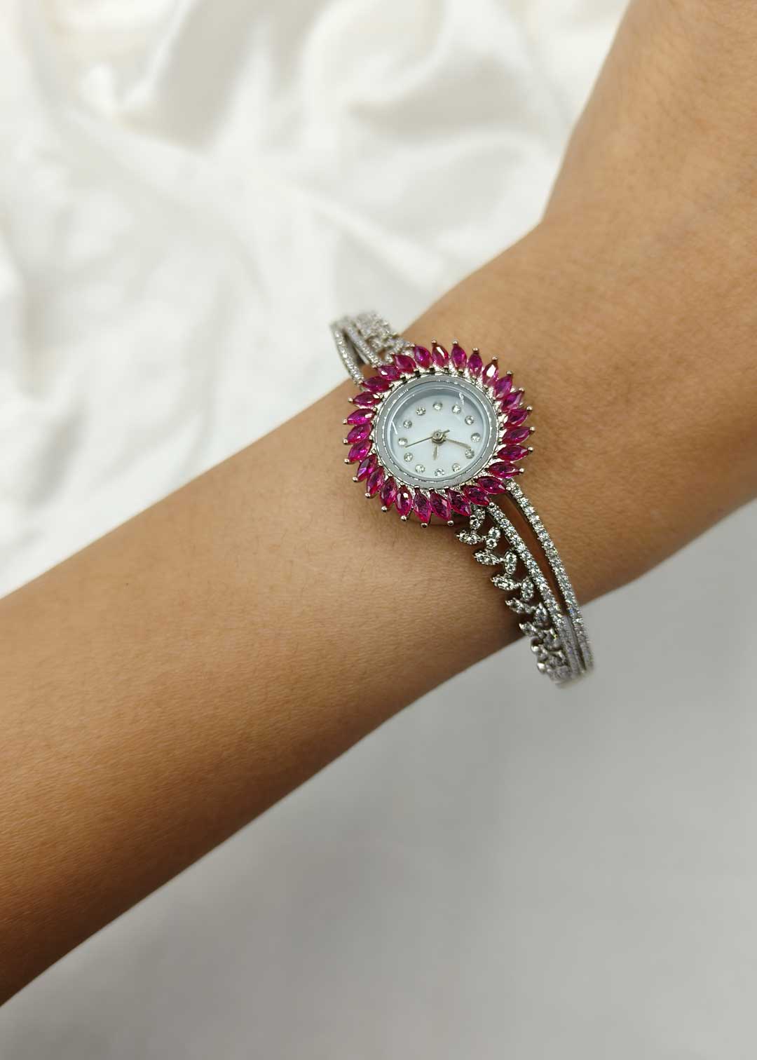Cubic Zircon Exceptional Dynamic Women Watch