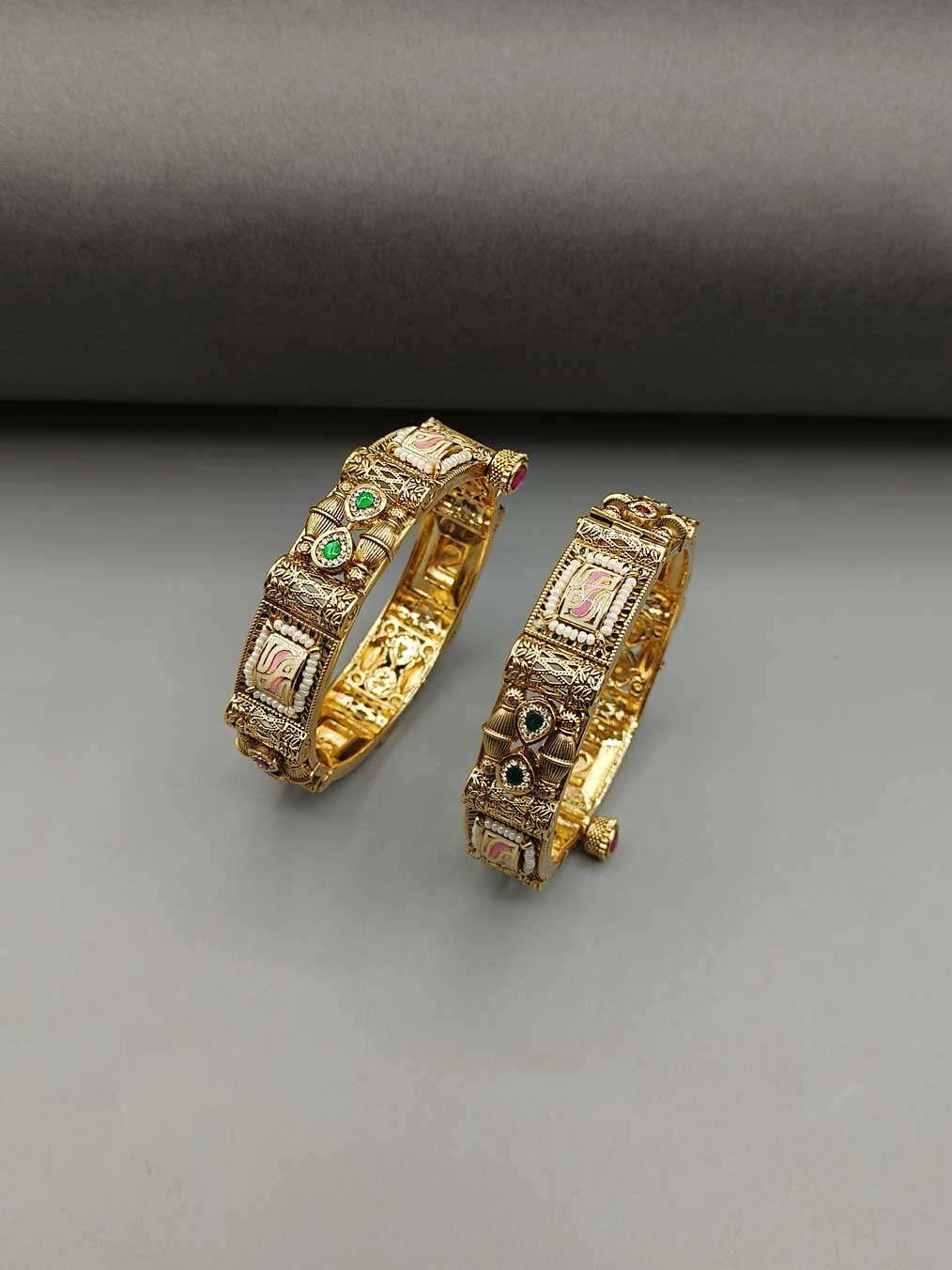 Kundan Bangles