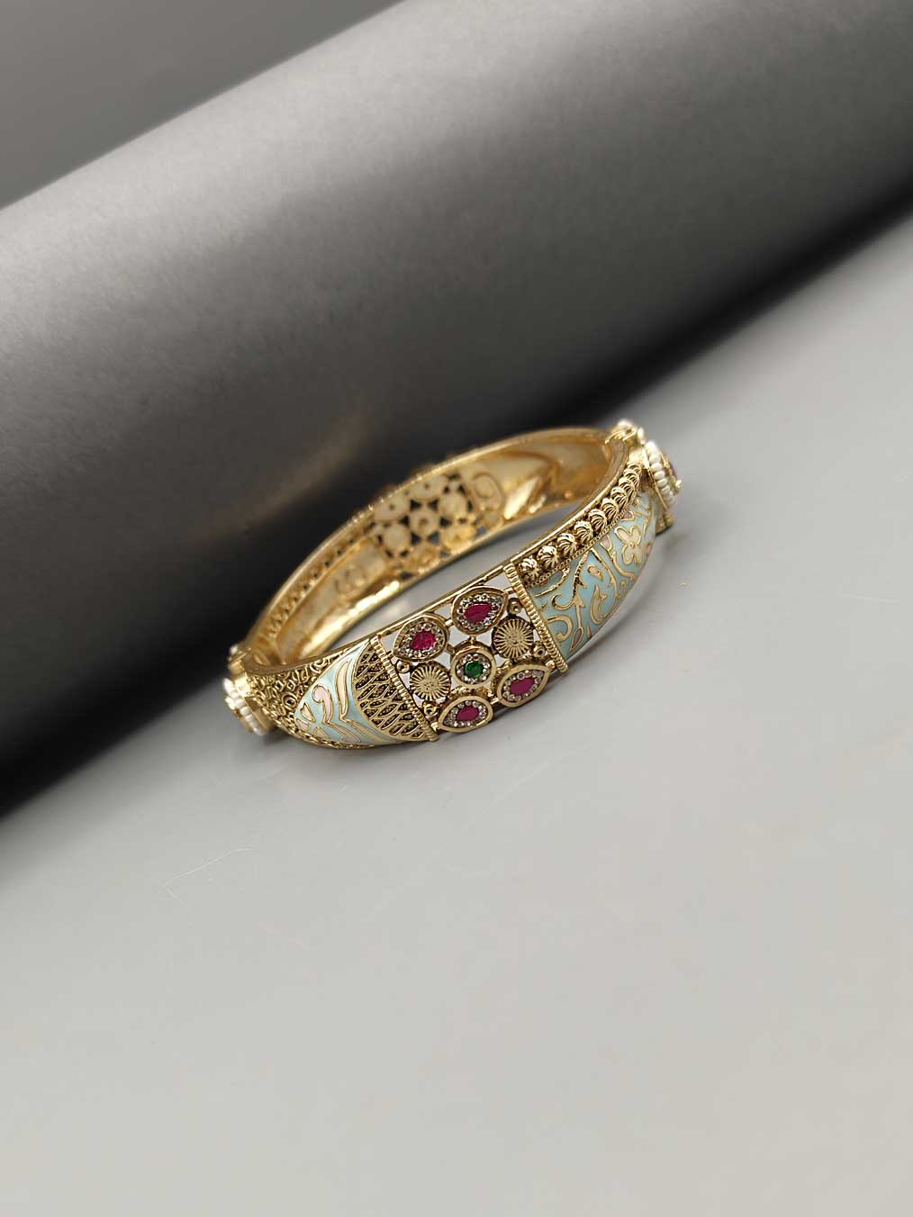 Kundan Bangles