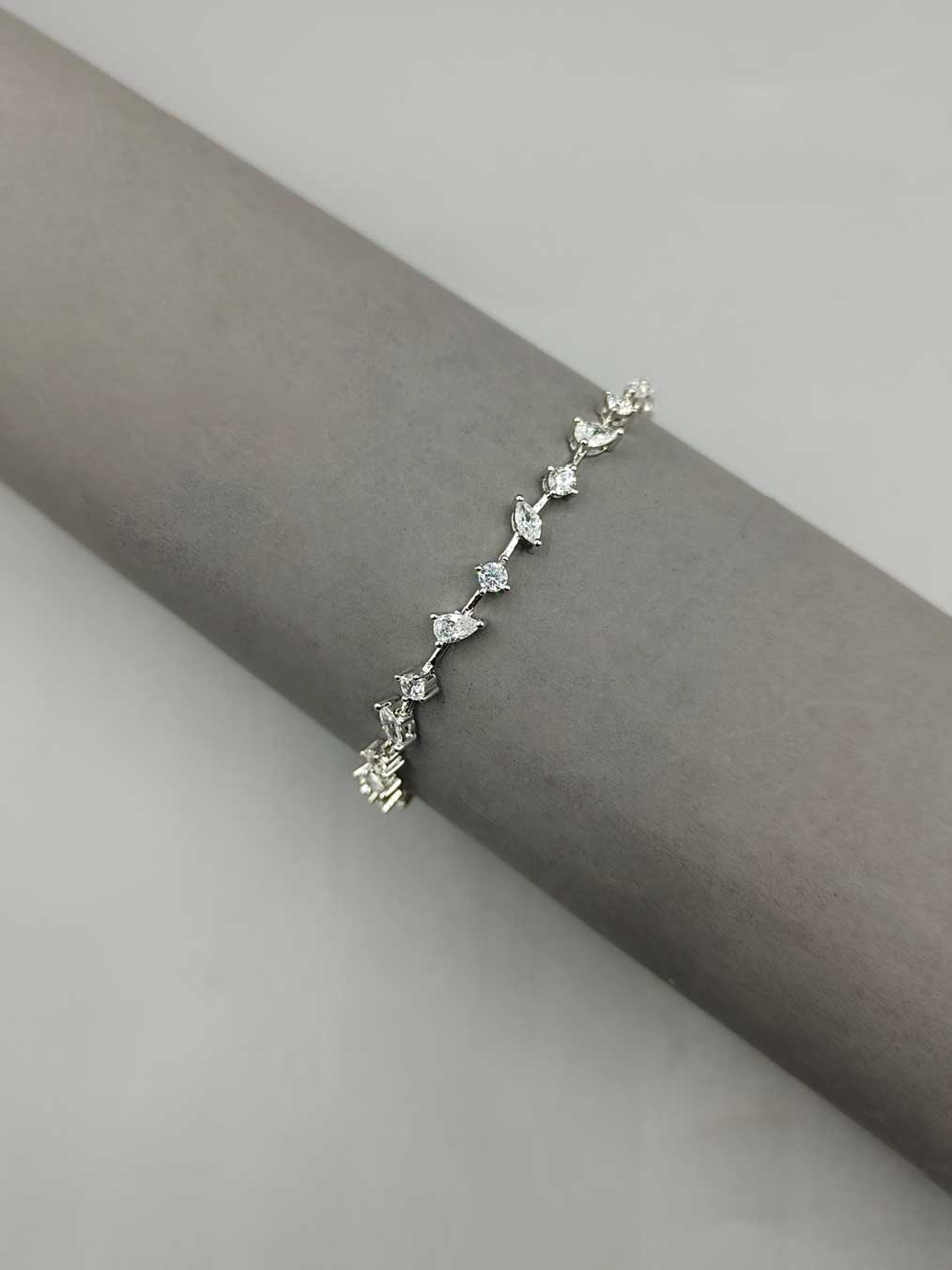 Cubic Zircon Silver Plated Marquise With Tear Drop Women Loose Bracelet