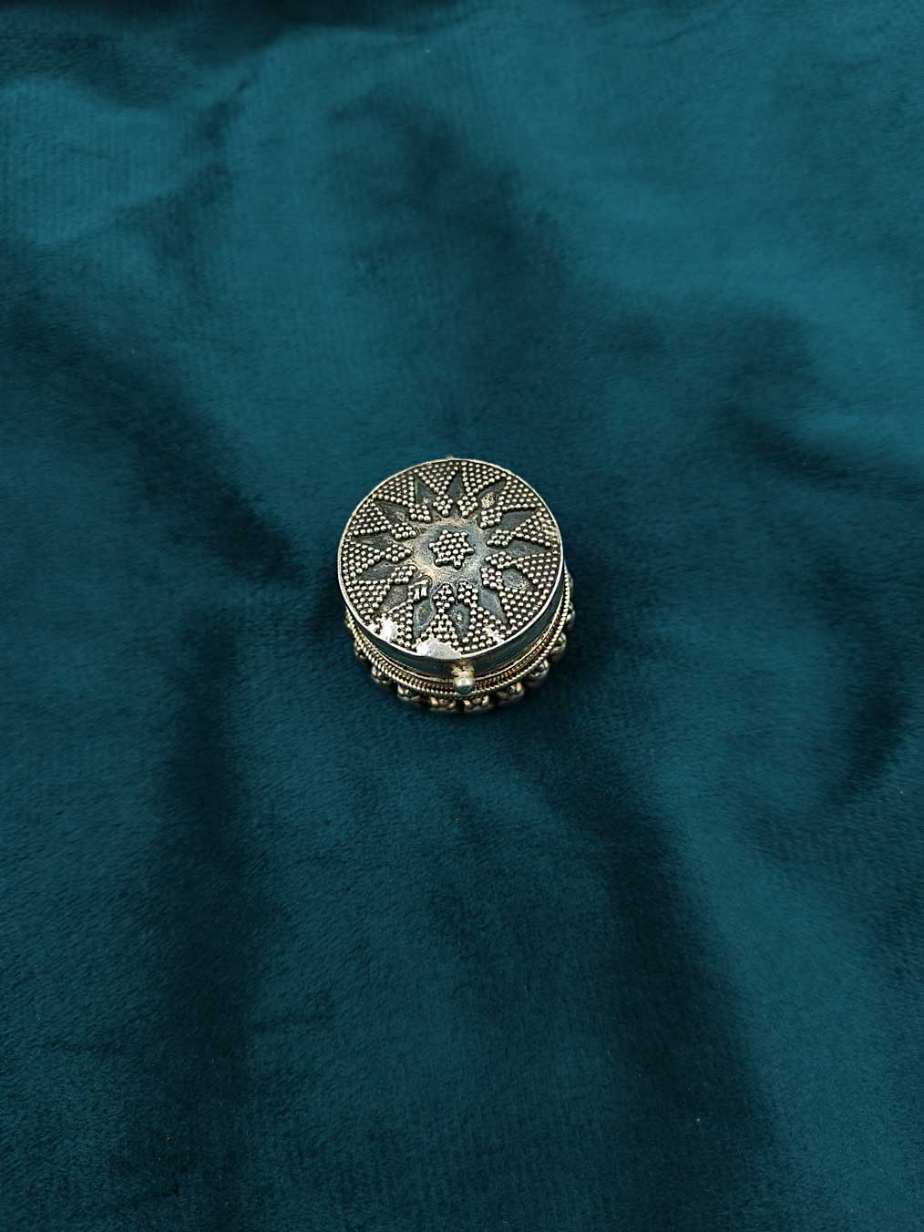 92.5 Sterling Silver Round Shape Kumkum Box / Sindoor Box