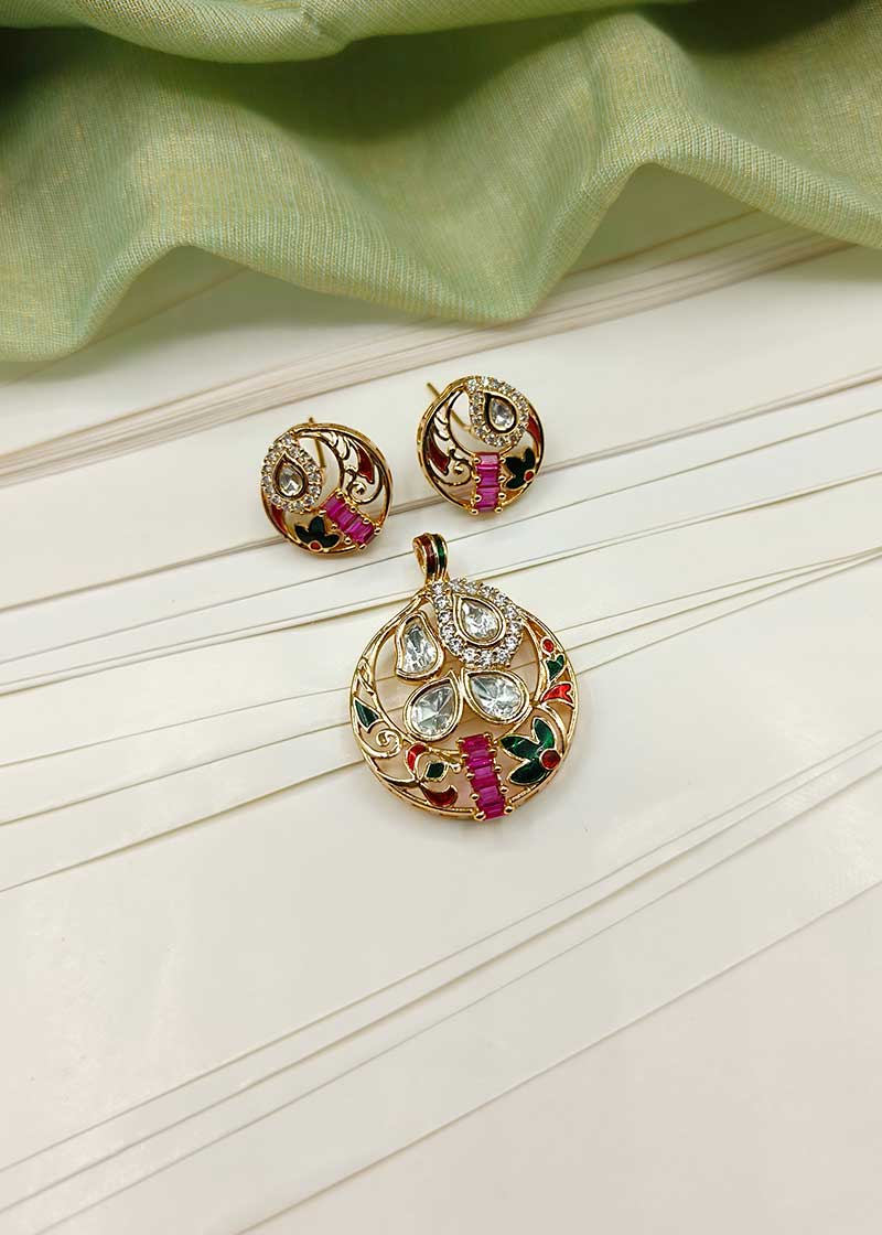 Round Shape Cubic Zircon Kundan Pendant Set