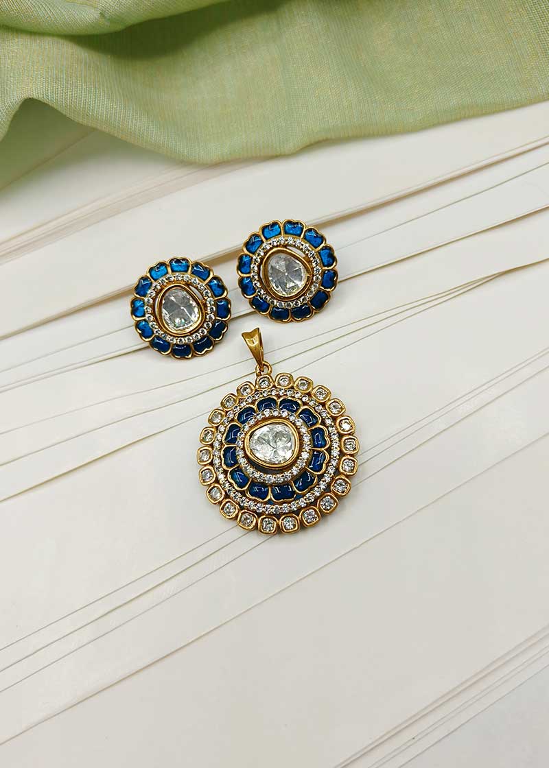 Cubic Zircon Floral Design Gold Plated Kundan Pendant Set