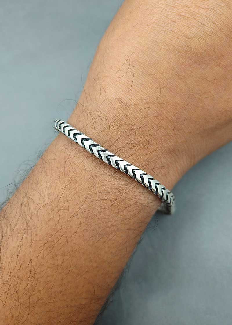 92.5 Sterling Silver Simple Yet Stylish Men's Loose Bracelet