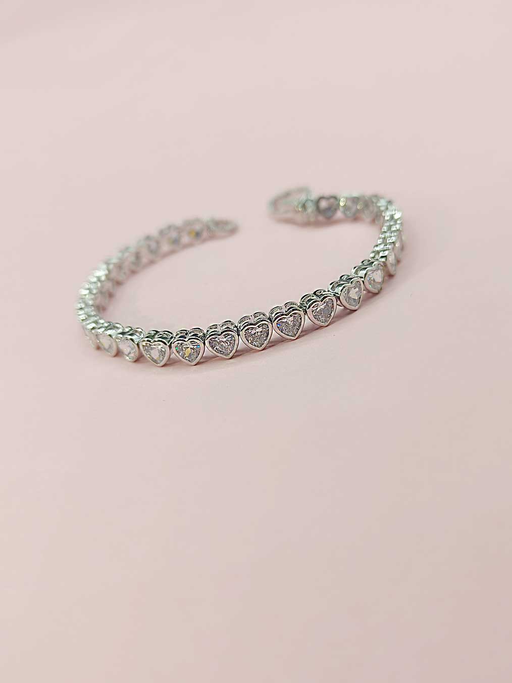 Sparkling Elegance Diamond Silver Plated Heart Shape Loose Bracelet