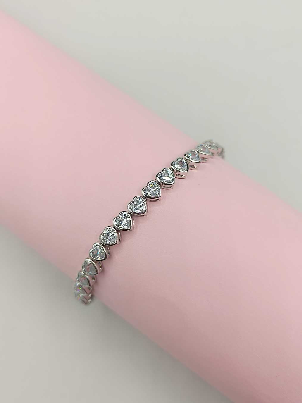 Sparkling Elegance Diamond Silver Plated Heart Shape Loose Bracelet