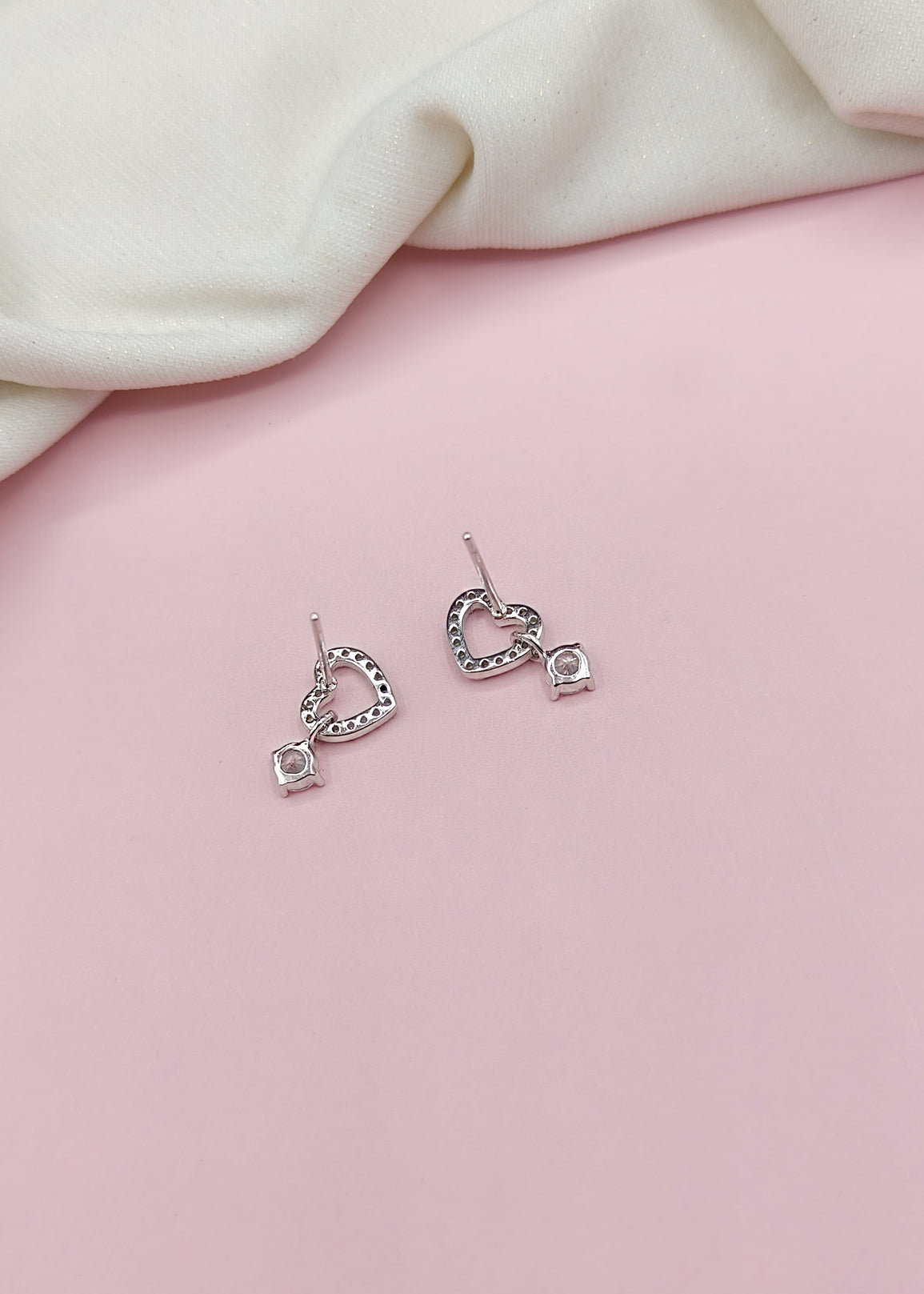 92.5 Sterling Silver Heart Shaped Solitaire Small Stud Earring