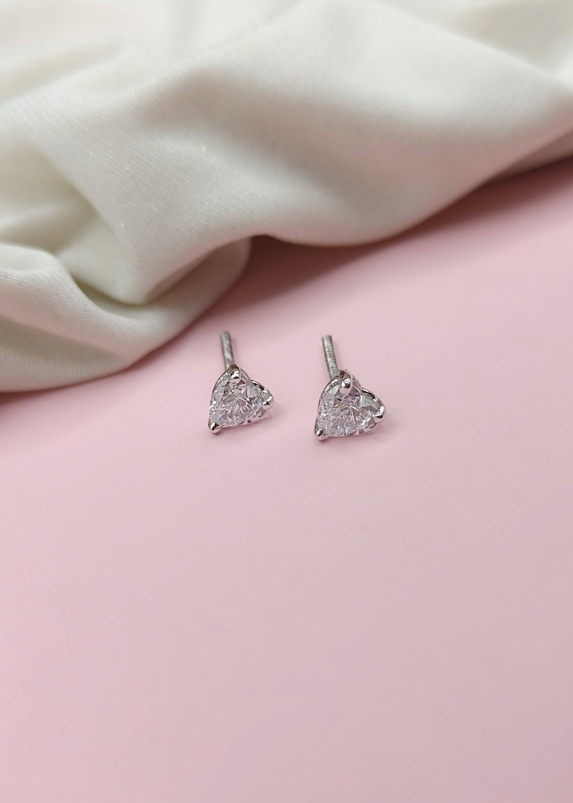 92.5 Sterling Silver Heart Designer Small Stud Earring