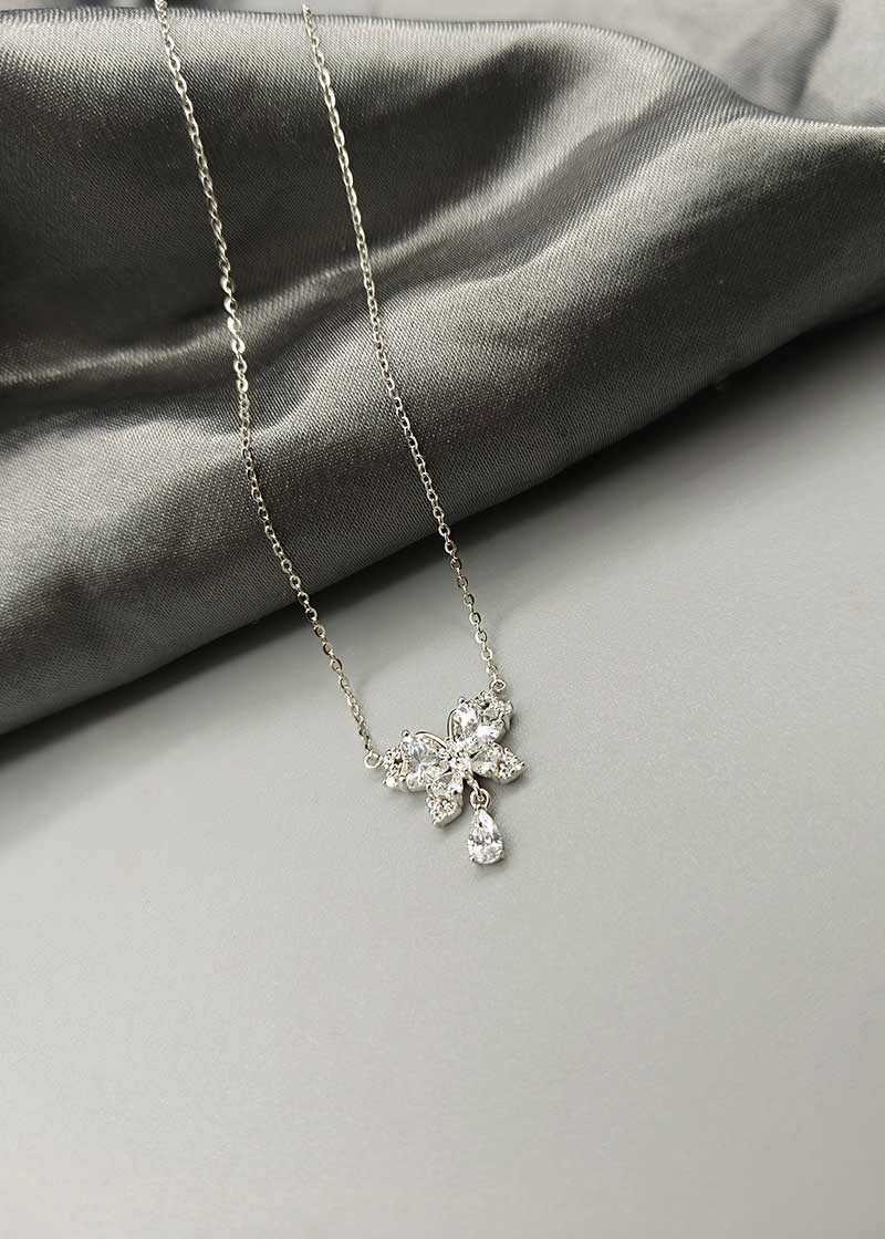 92.5 Sterling Silver Cubic Zircon Butterfly Designer Pendant Set