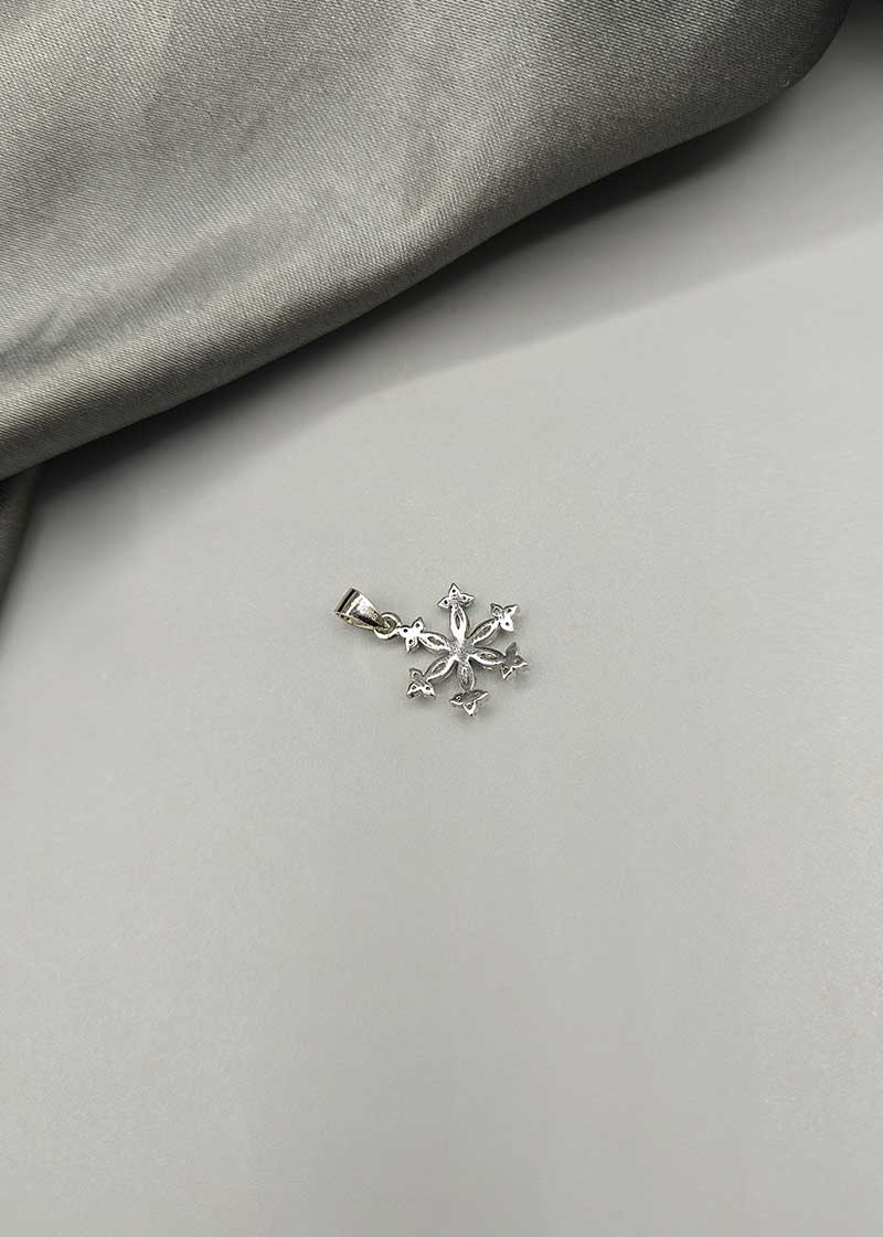 92.5 Sterling Silver Cubic Zircon Floral Design Pendant Set