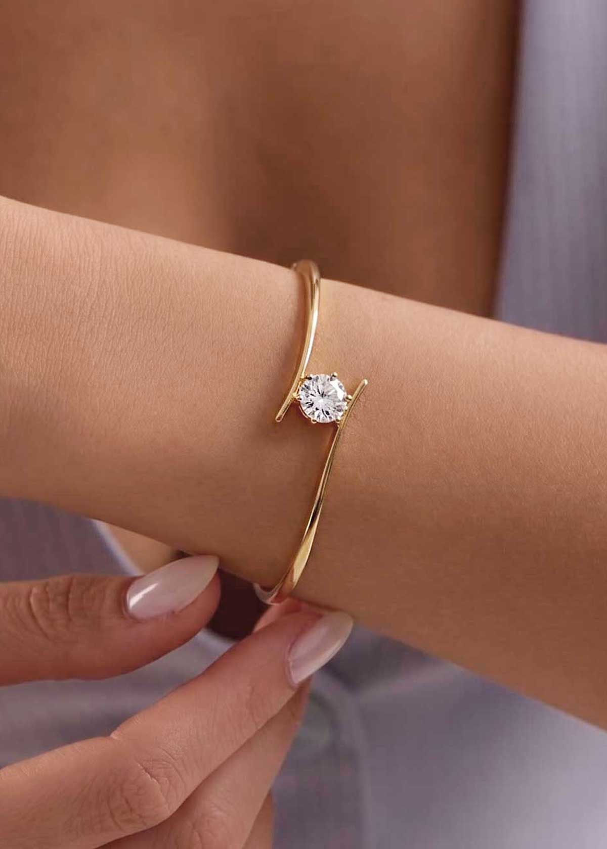 Solitaire Twist Style Cubic Zircon Openable Kada Bracelet For Women