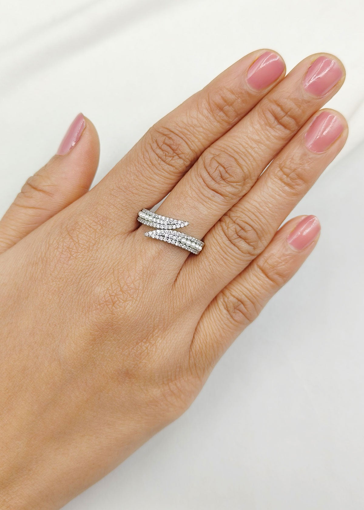 Delicate Pearl and Cubic Zircon Women Adjustable Finger Ring