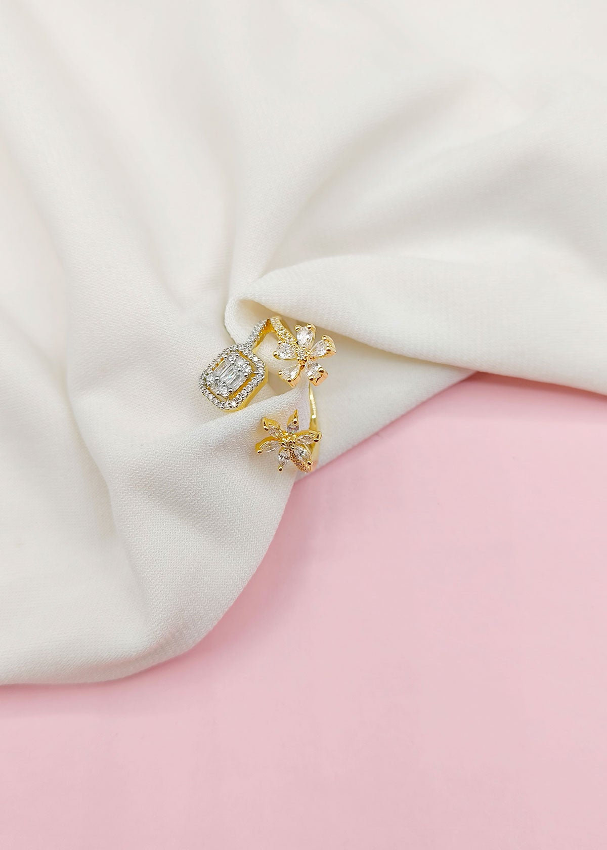 Delicate Flower Design Gold Plated Adjustable Diamond Finger Ring