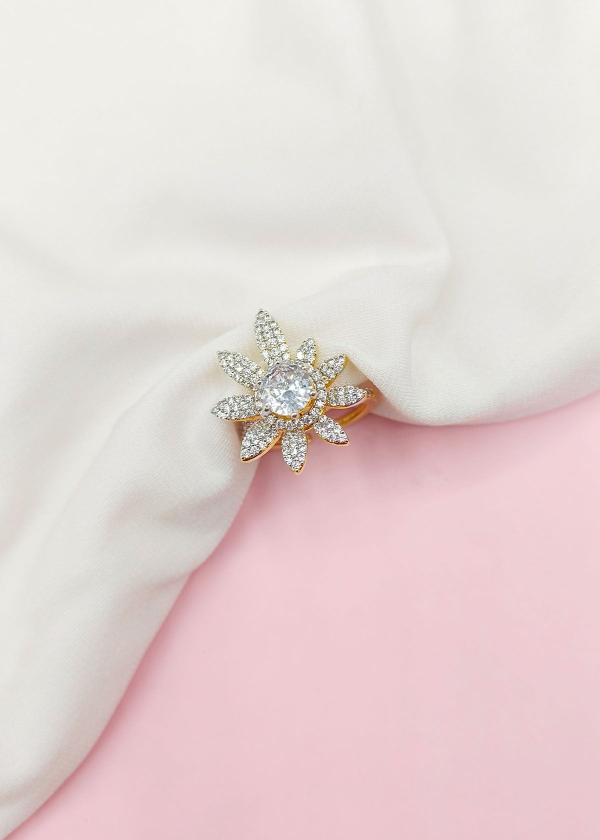 Artistic Flower Shaped Rose Gold Polish Adjustable Diamond Finger Ring