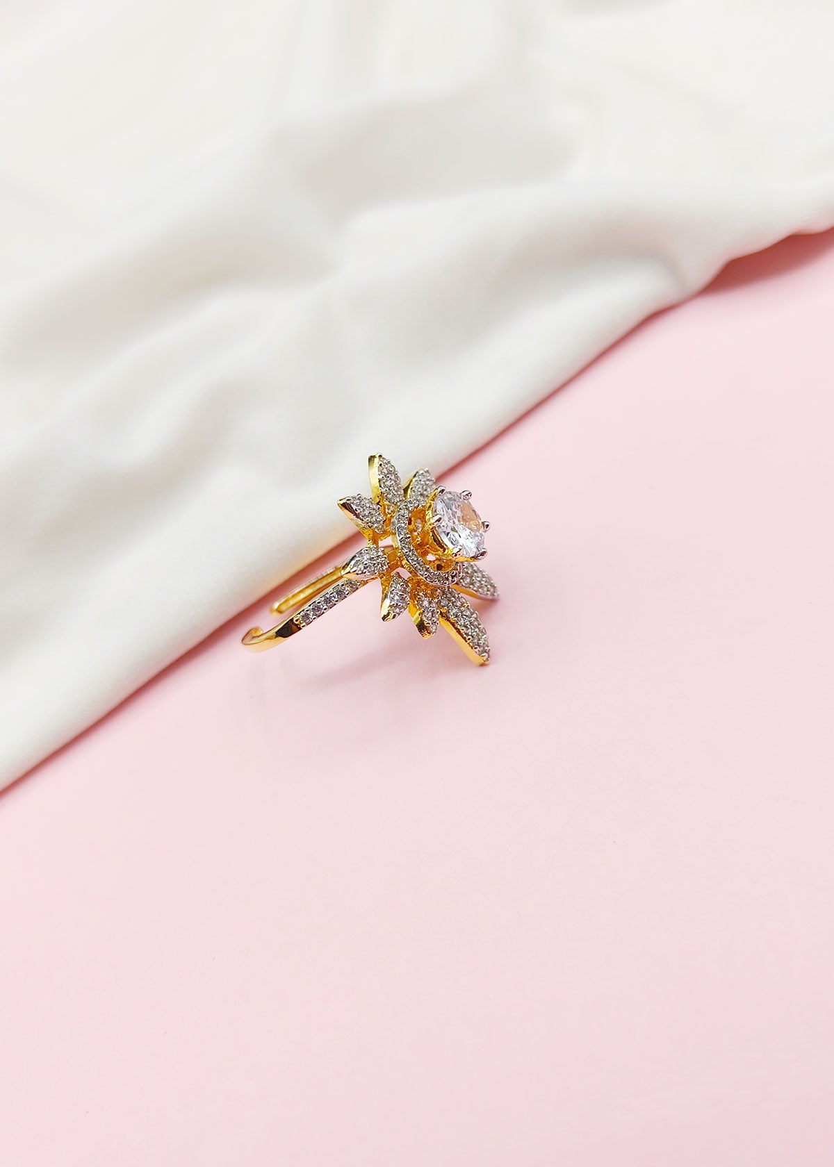 Artistic Flower Shaped Rose Gold Polish Adjustable Diamond Finger Ring