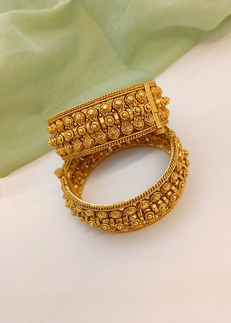 Beautiful Broad Antique Gold Traditional Openable Bangles (Pair)