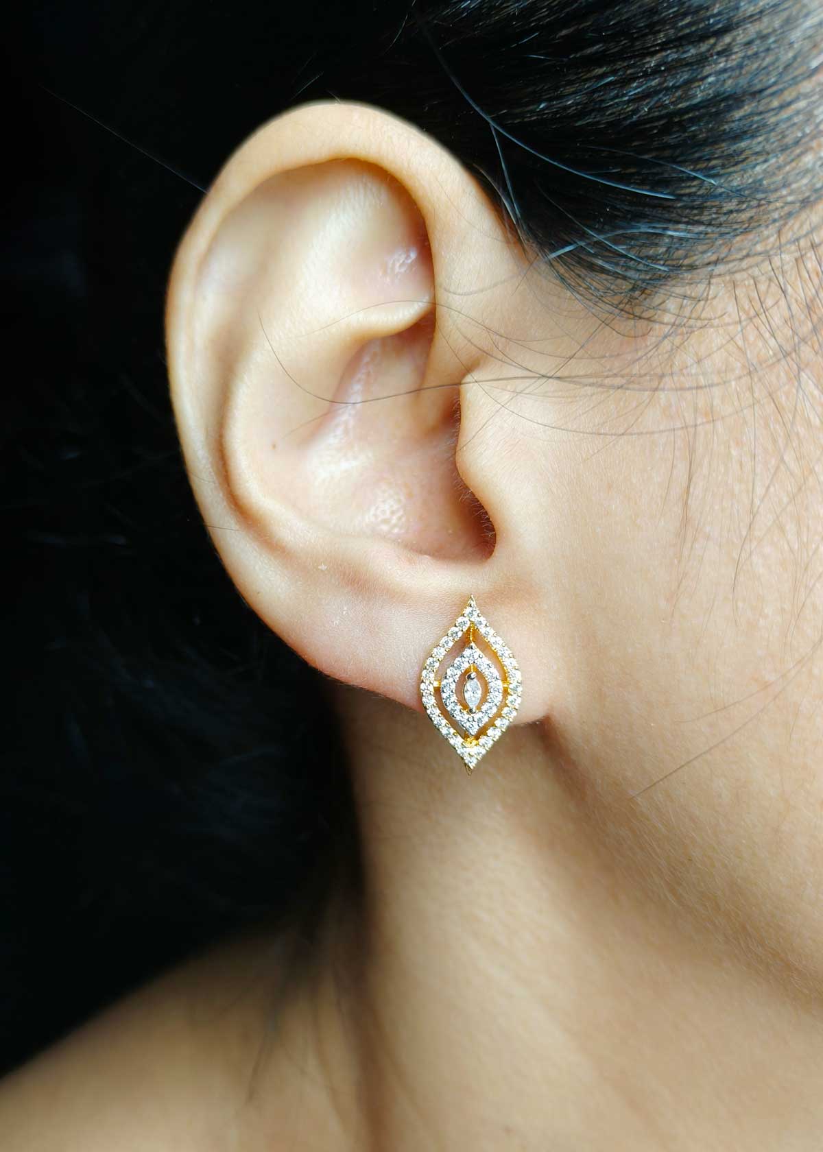 Stylish Leaf Design & Cubic Zircon Mangalsutra Pendant set