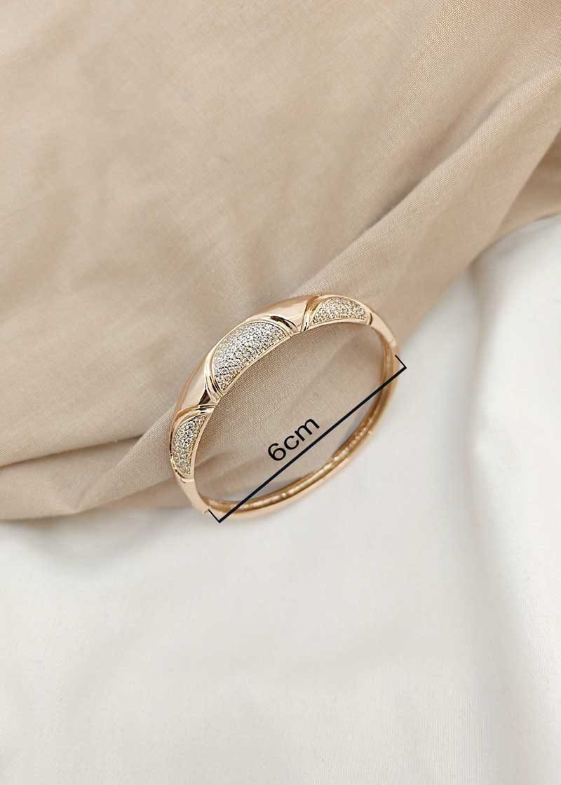 Attractive Women's Cubic Zircon Rose Gold Kada Bracelet