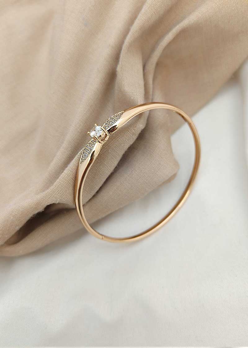 Flower Petal Shaped Unique Designed Rose Gold Cubic Zircon Kada Bracelet