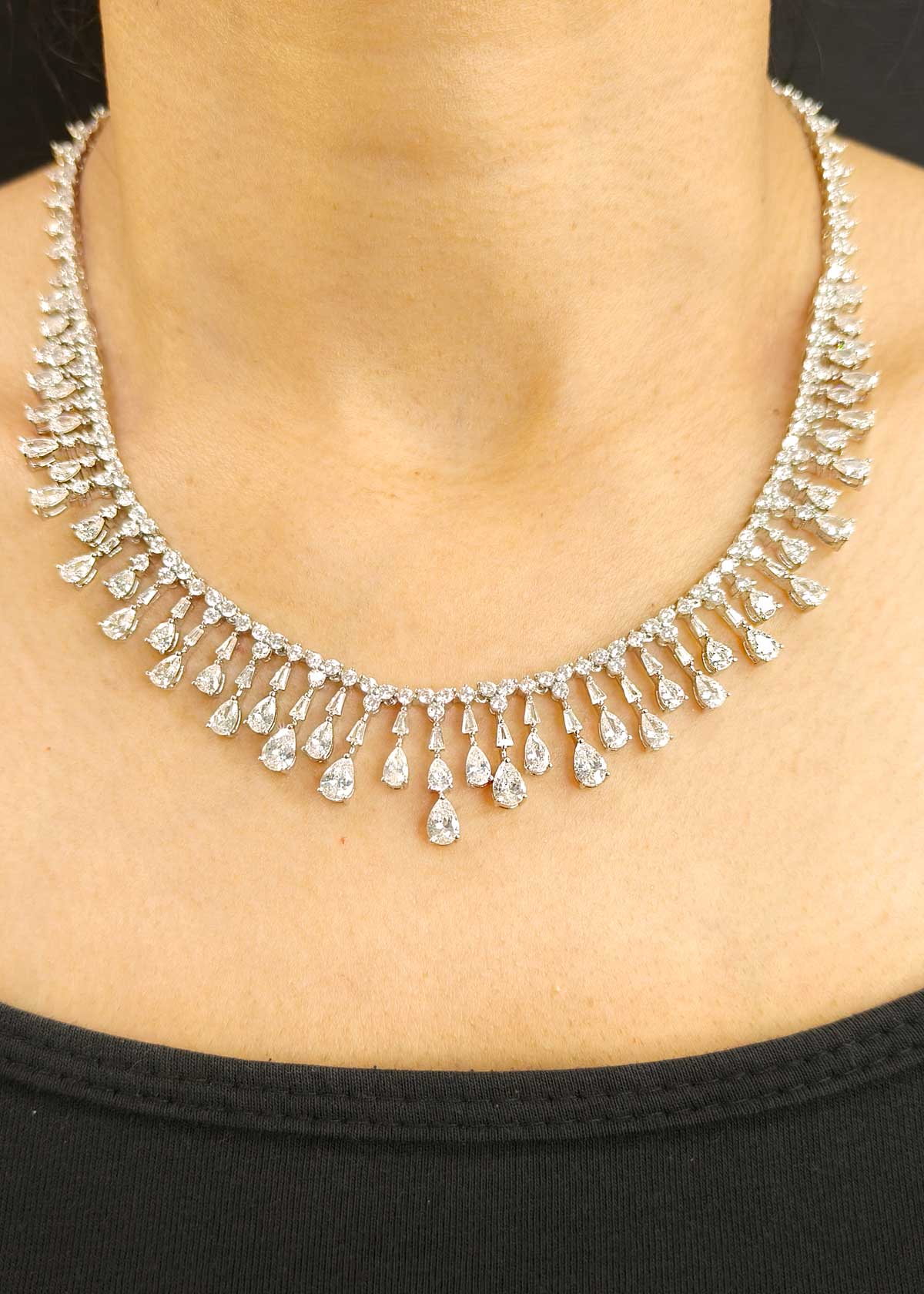 Elegant Teardrop Cubic Zircon Necklace Set With Long Earrings