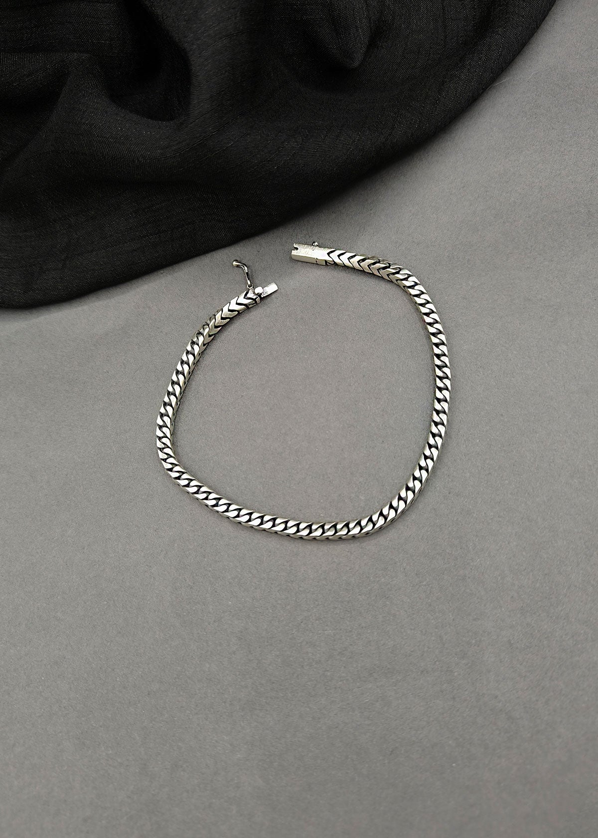 92.5 Oxidised Pure Silver Slim Chevron Chain Men's Loose Bracelet
