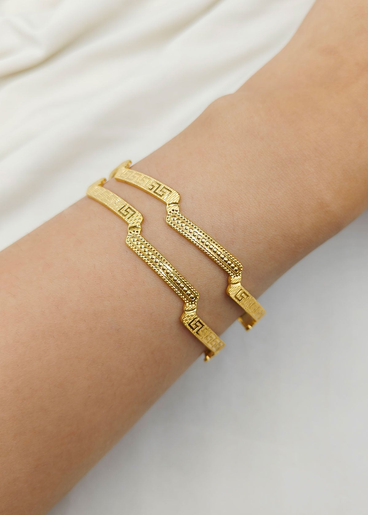 1 Gram Gold Zigzag Designer Delicate Gold Plated Bangles (4Pcs)