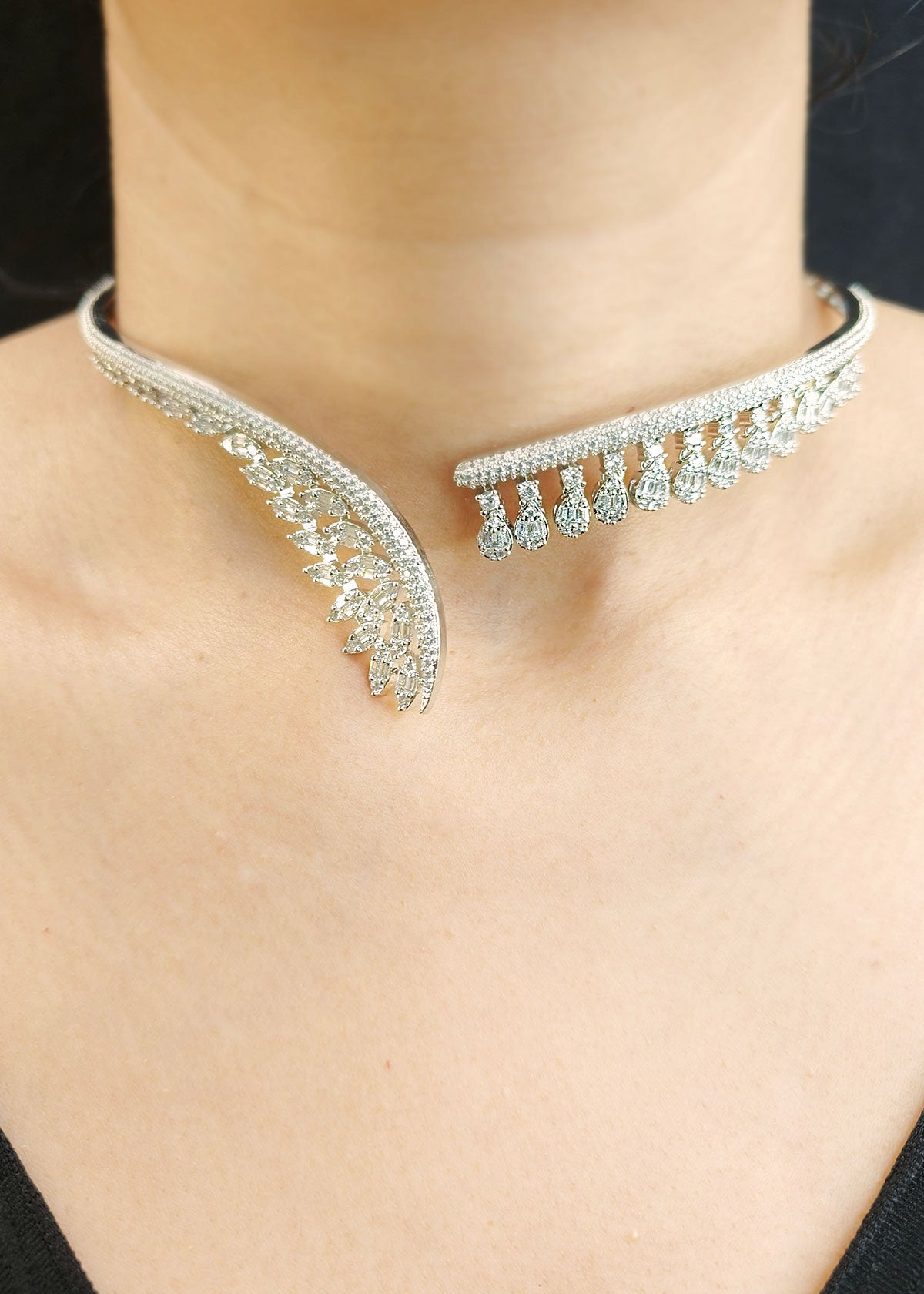 Tear Drop Shaped Baguette Diamond Classy Zircon Studded Gold And Silver Plated Stiff Hasli Necklace Set