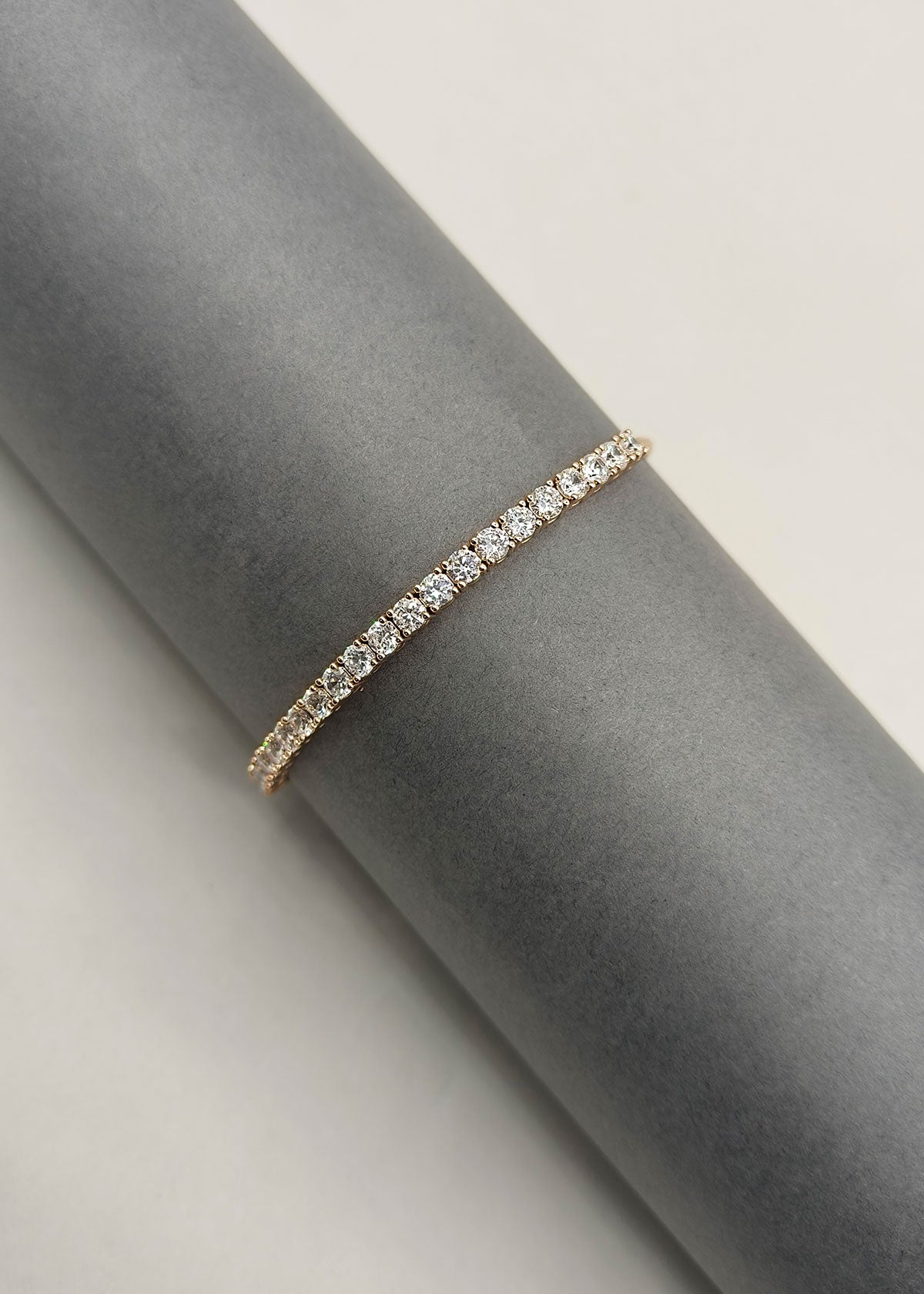 Delicate Gold And Rose Gold Plated Single Line Solitaire Fully Adjustable Loose Bracelet