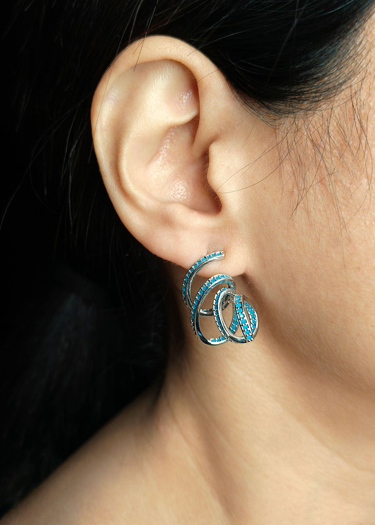 Cubic Zircon Elegant Light Blue Colour Spiral Style Stud Earring For Women